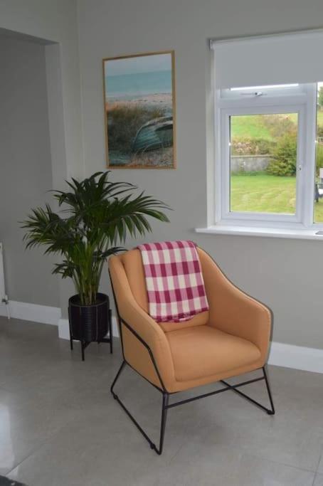 Twin Lake View - Bungalow In Pontoon Foxford Esterno foto